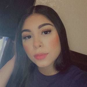 Meet your Posher, Alia